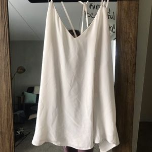 Loft cream tank